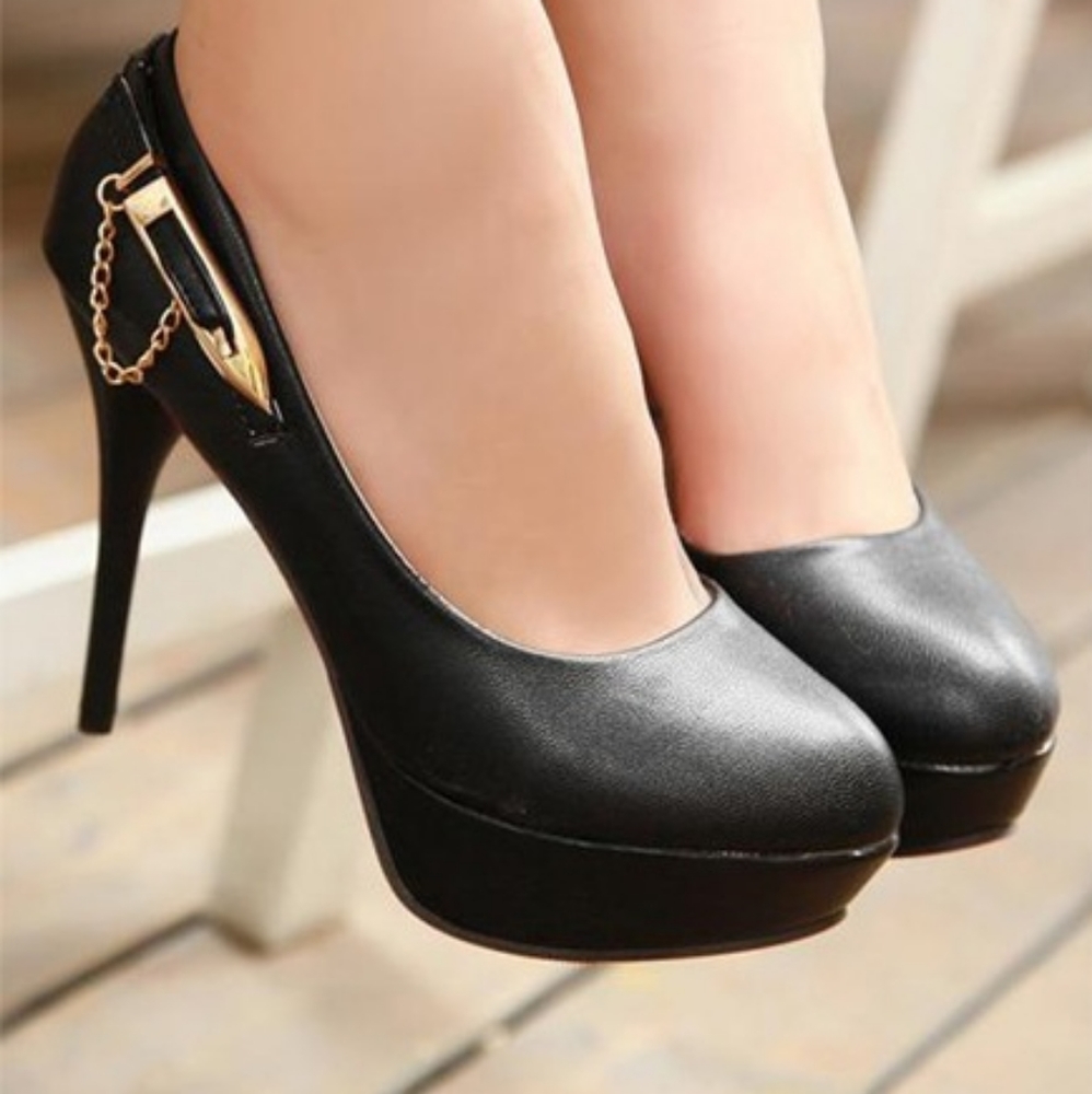 New Black 4 inch platform heels